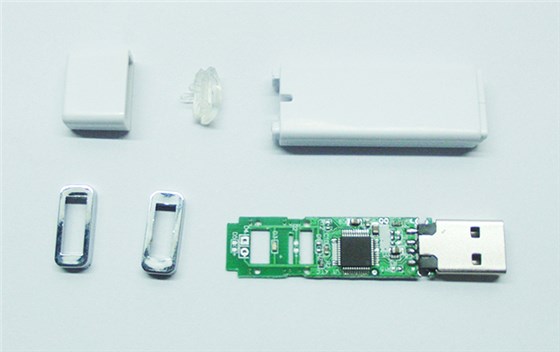 打火機(jī)U盤外殼注塑加工案例U110 U盤外殼模具的制作